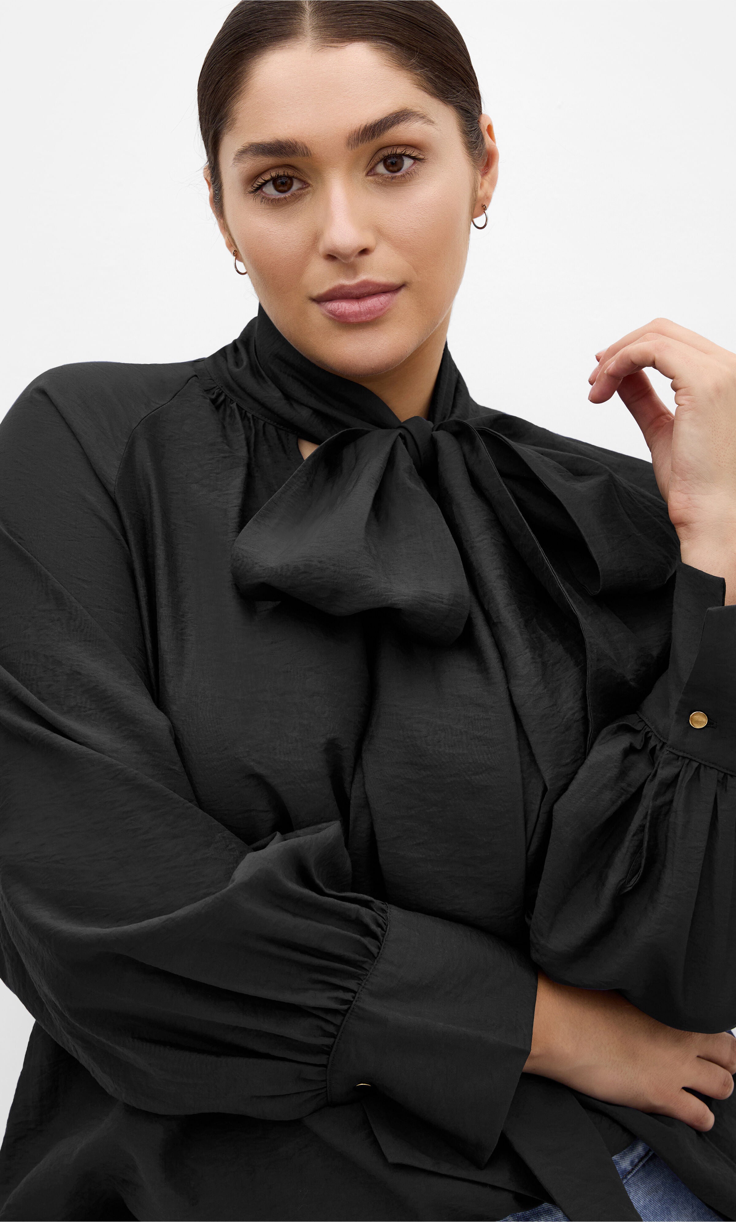 Kelsey Neck Tie Top
