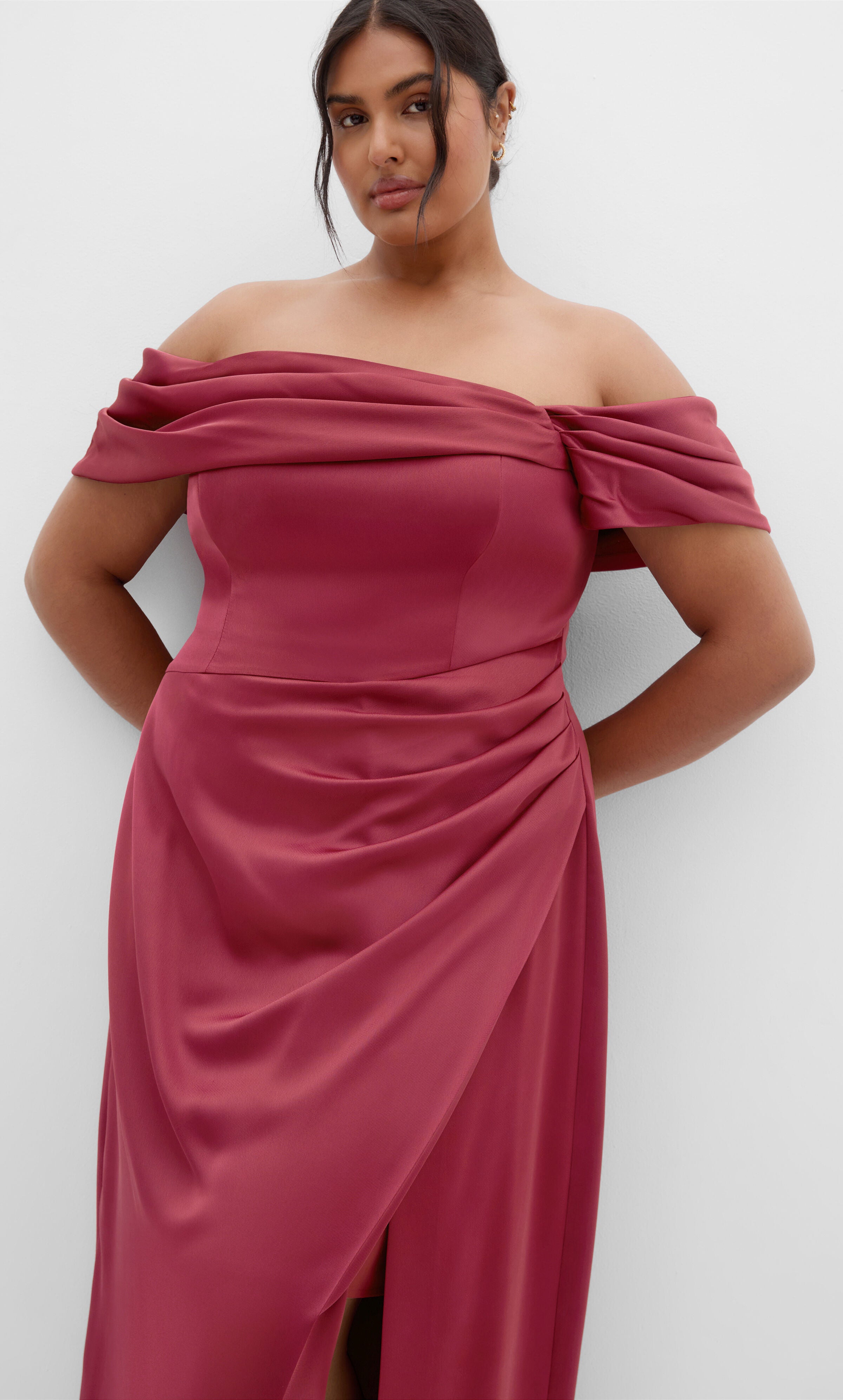 Paloma Off Shoulder Maxi Dress - bordeaux, RED, alternate image number 3