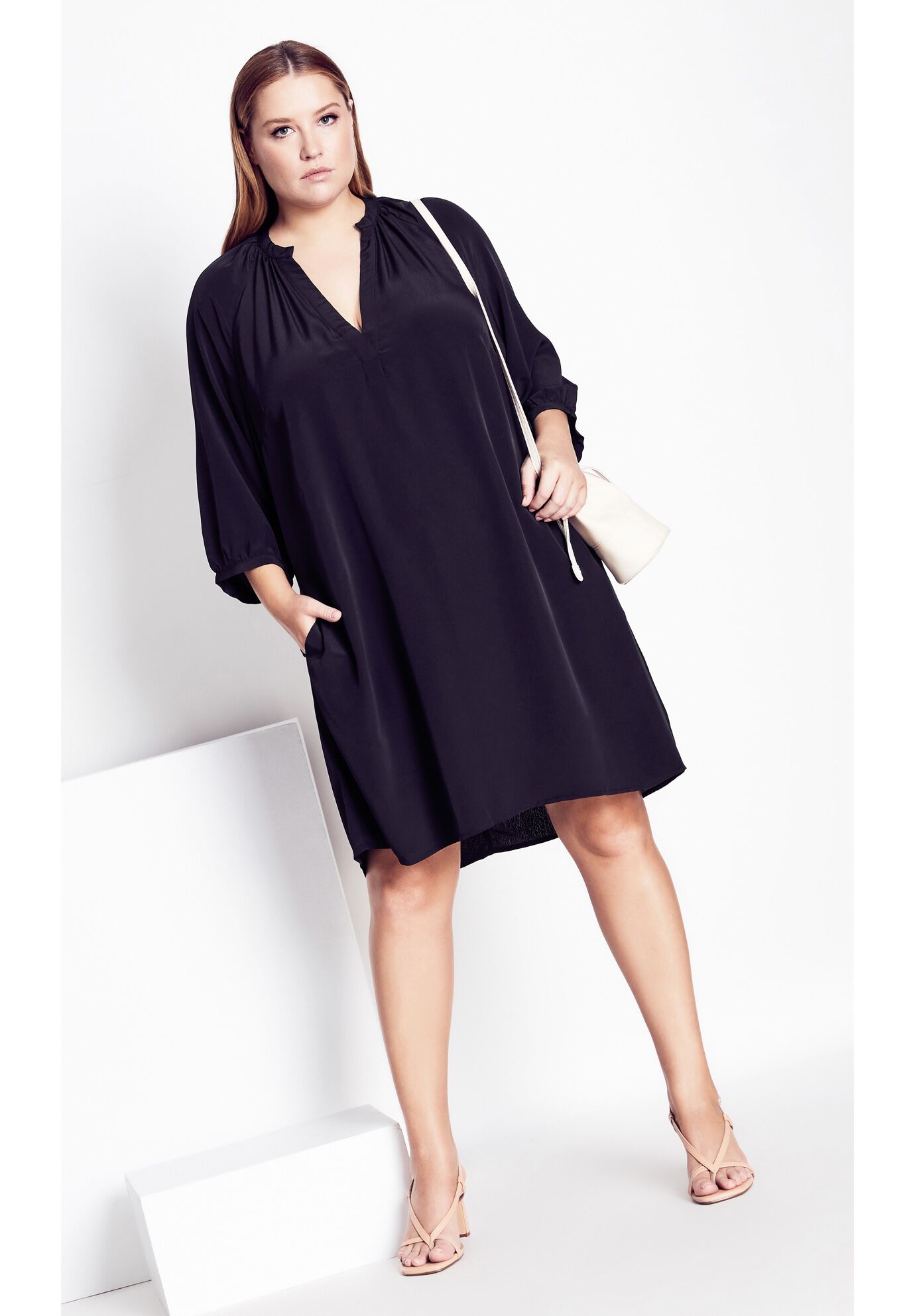 Contempo Dress black Avenue