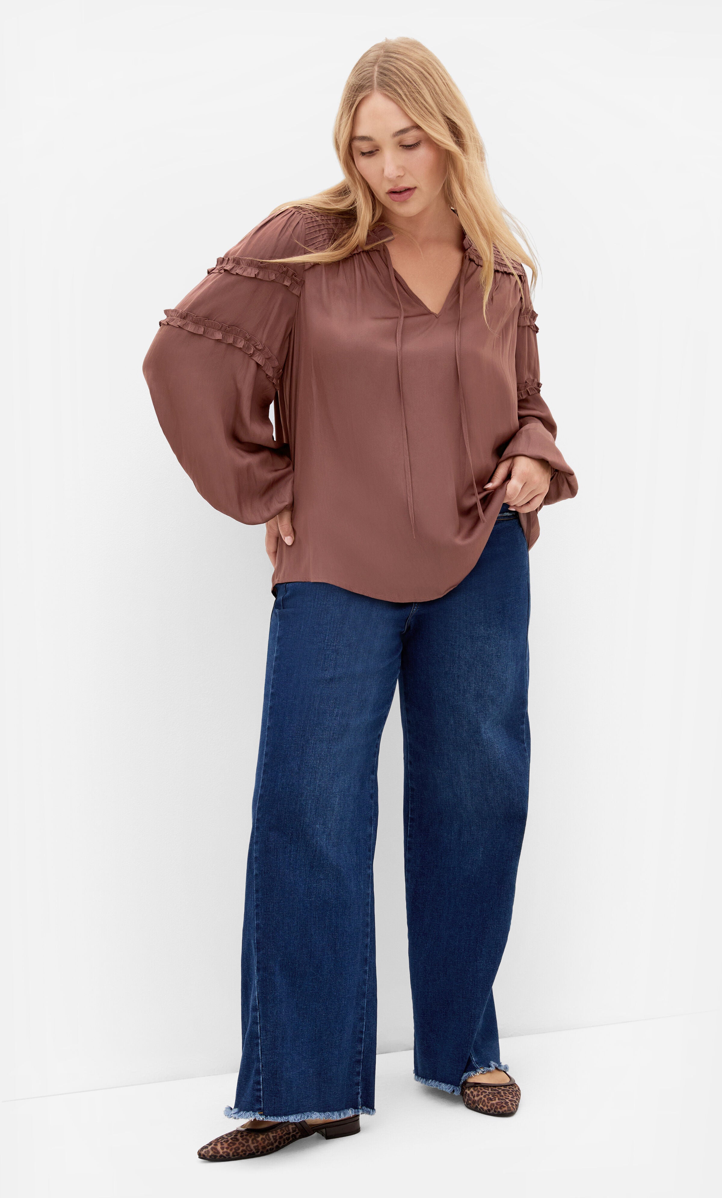 Drama Queen Long Sleeve Shirt, BROWN, alternate image number 3