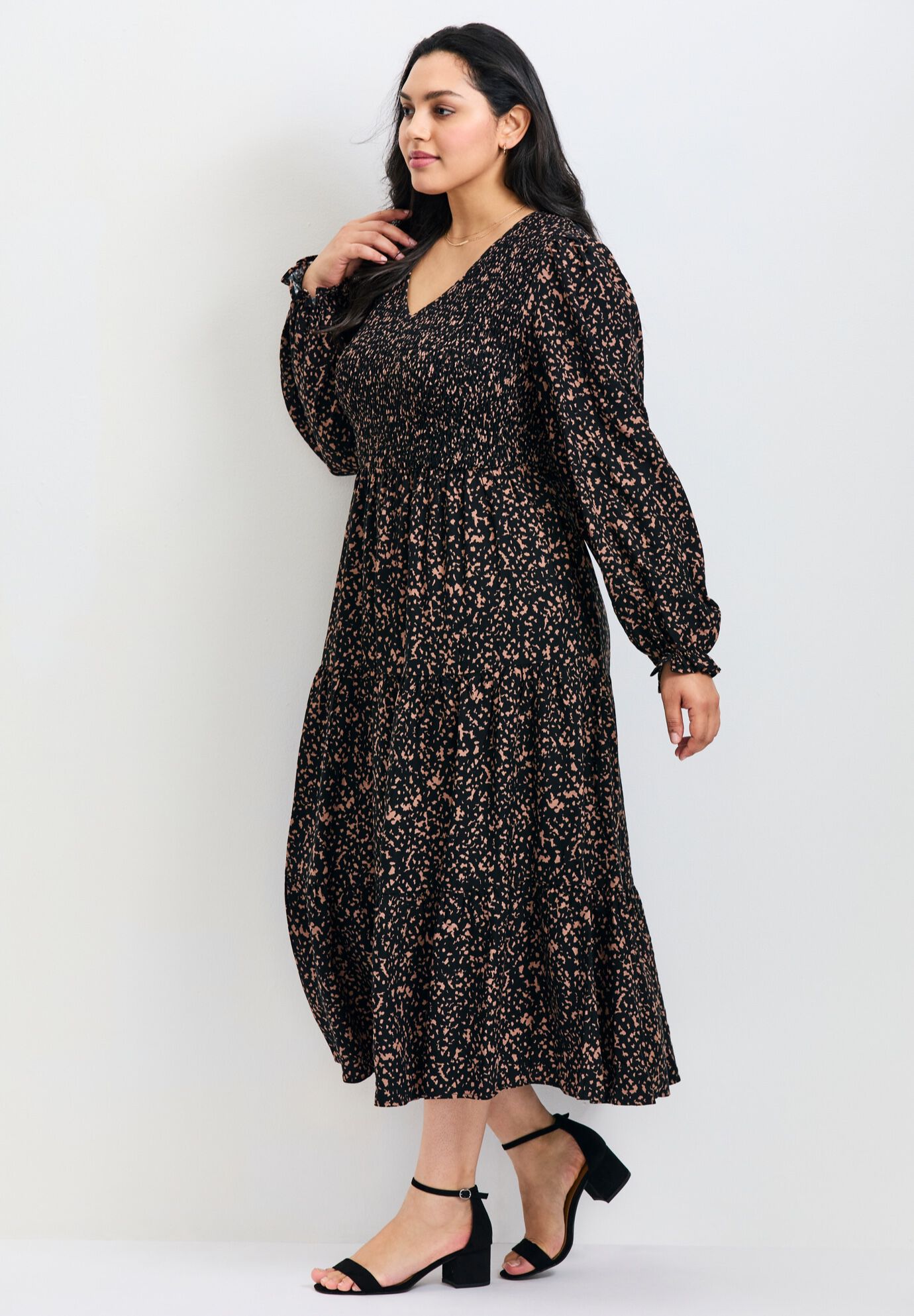 Indi Puff Sleeve Shirred Dress, PEBBLE, alternate image number 2