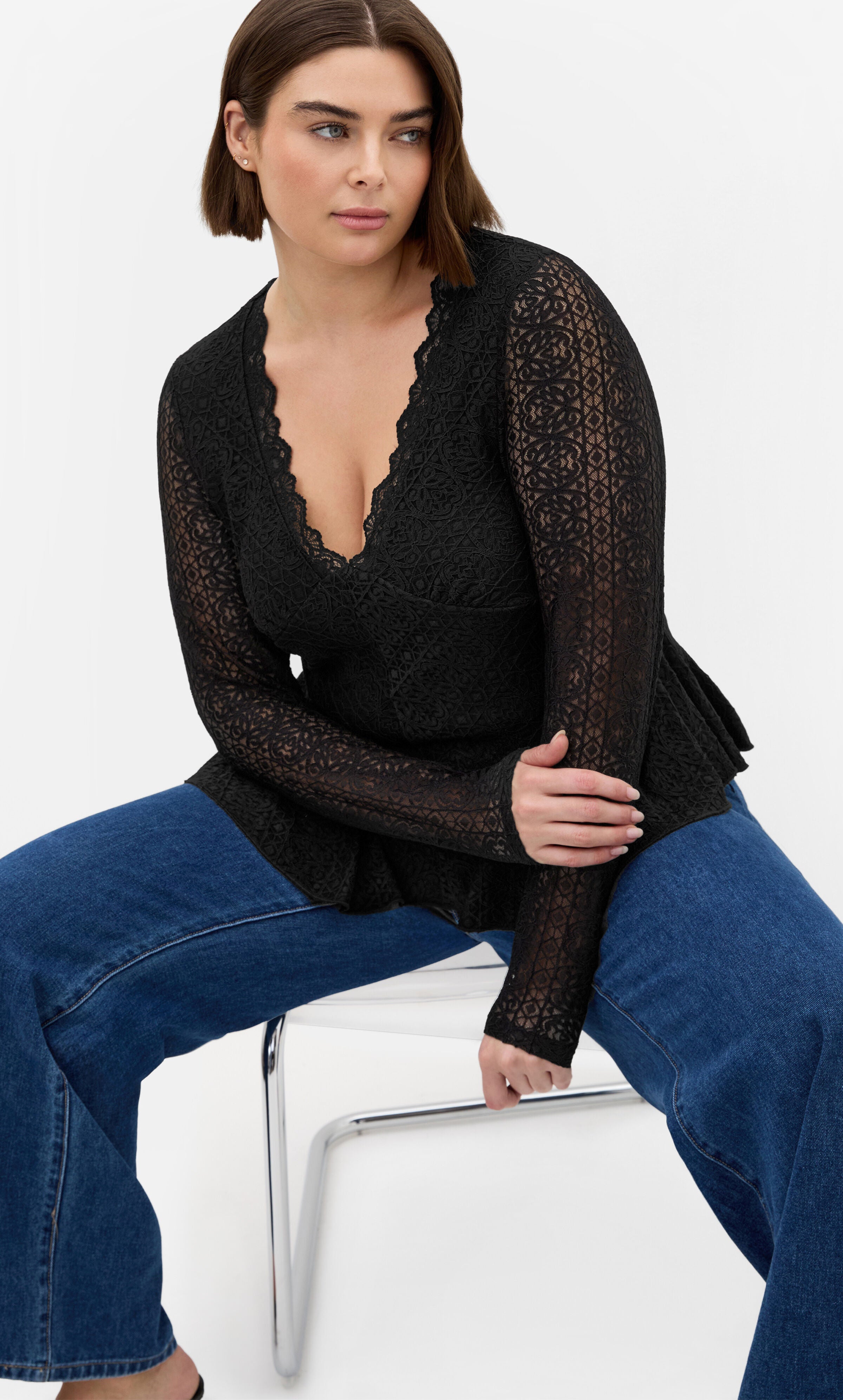 Lola V Neck Lace Top, BLACK, alternate image number 3