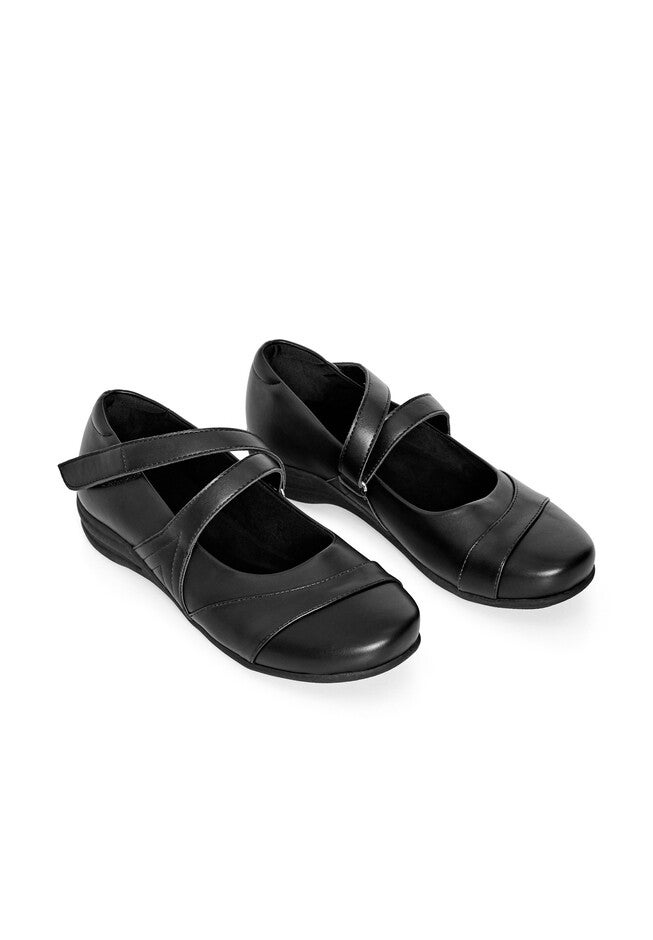 Brooklyn Comfort Crossover Strap Flat, BLACK, alternate image number null