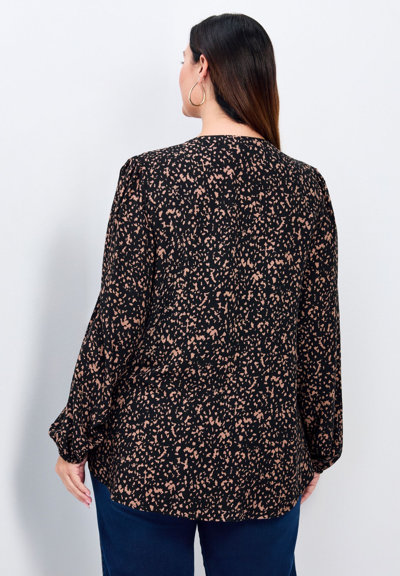 Olivia Pintuck Shirt, PEBBLE, on-hover image number 1