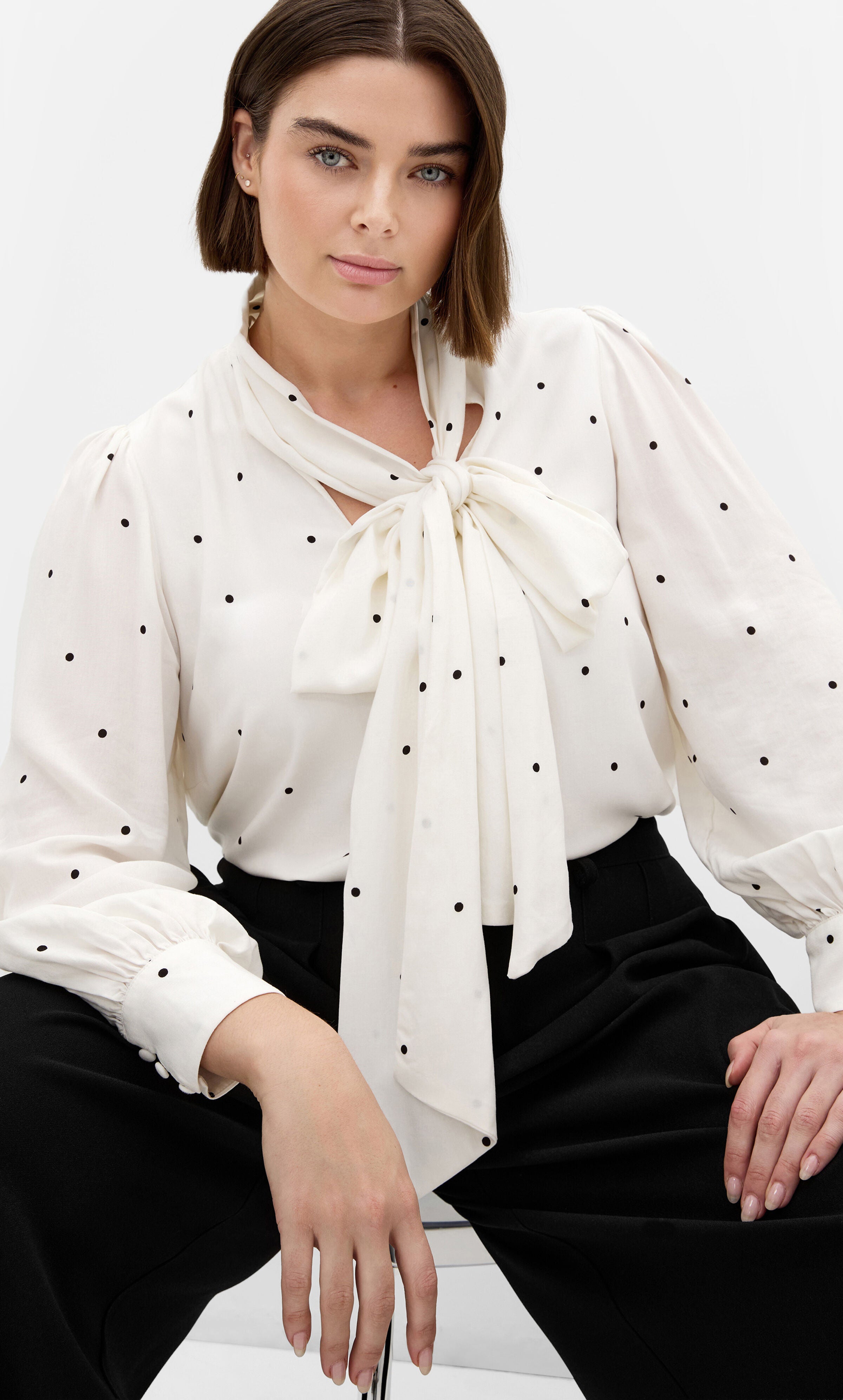 Kensie Spot Neck Tie Top, WHITE, alternate image number 3