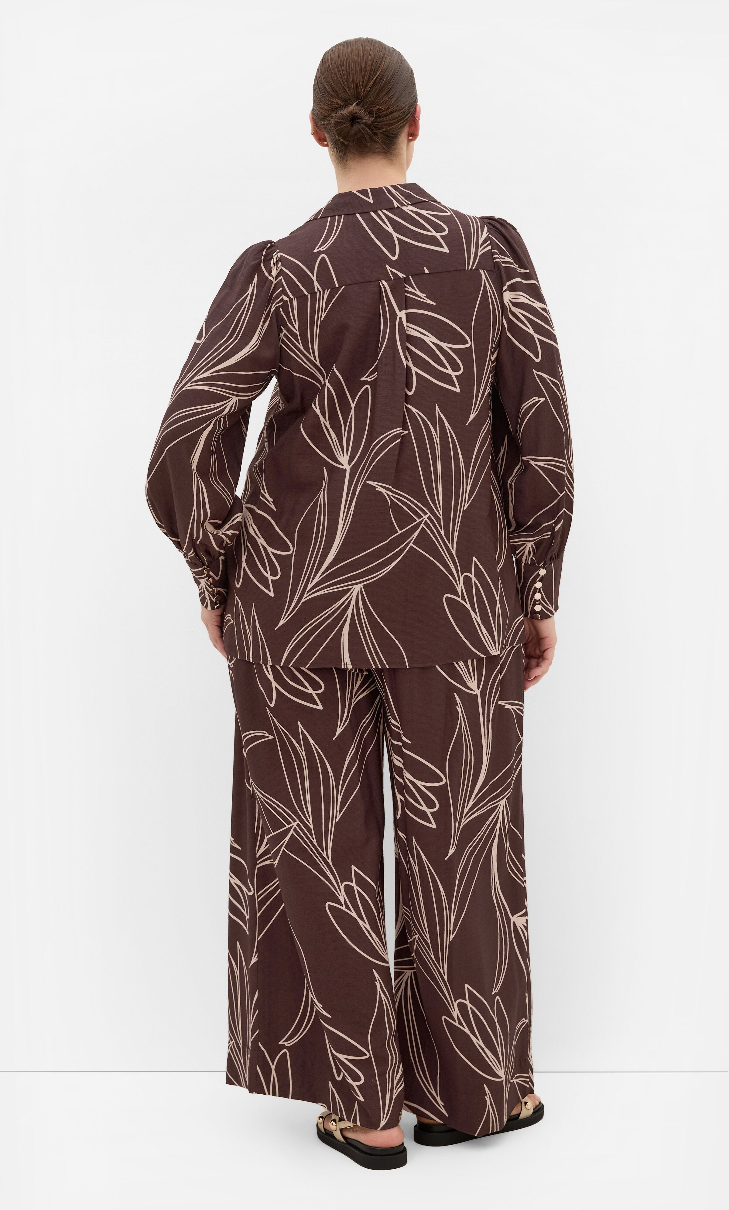 Bella Bloom Print Long Sleeve Shirt, BROWN, on-hover image number 1