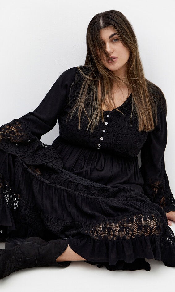 Tisha Lace Maxi Dress - black, BLACK, alternate image number 1