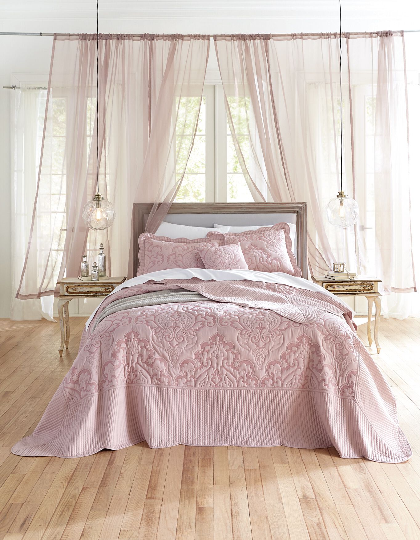 Amelia Bedspread, , alternate image number 2