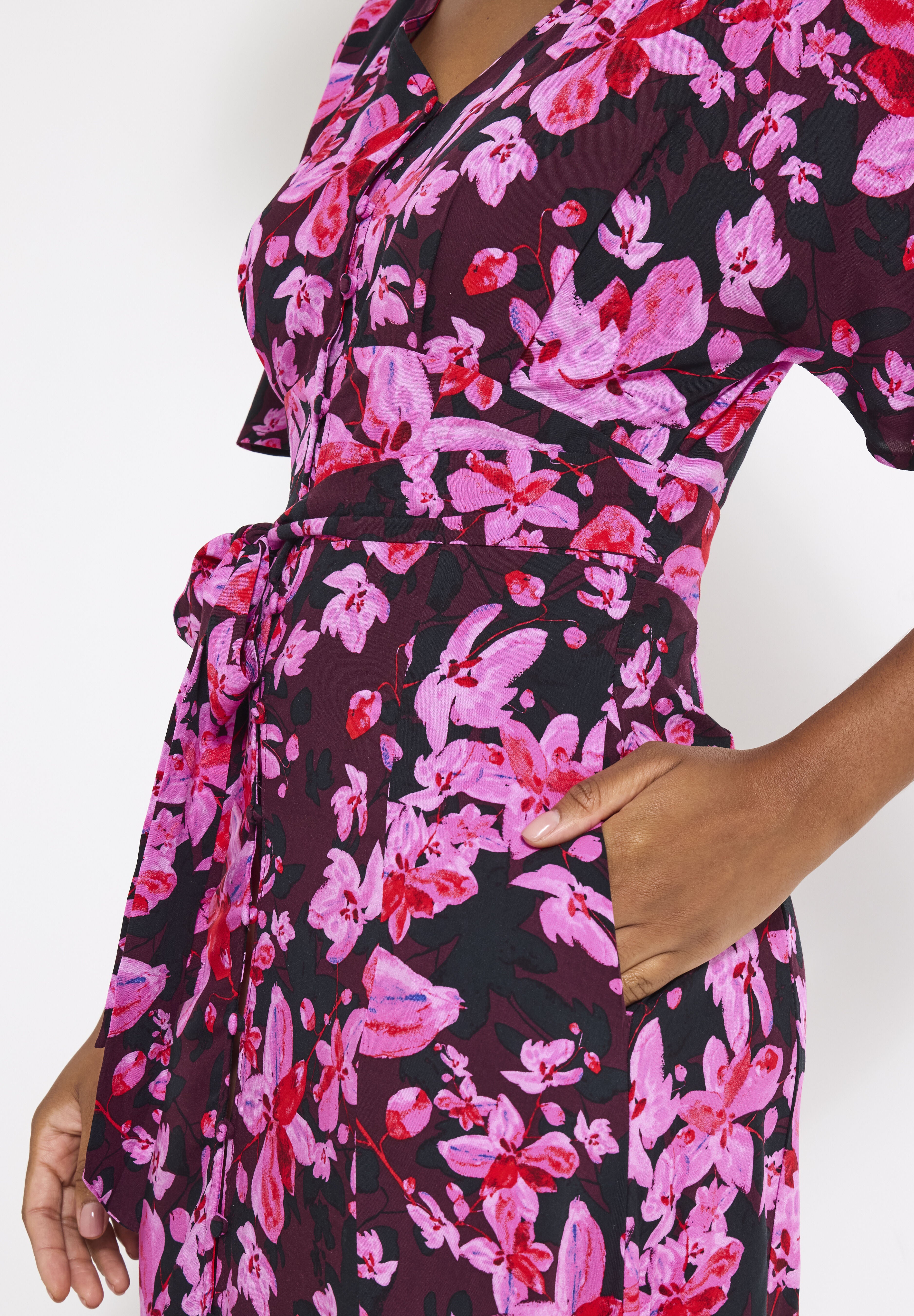 Flutter Sleeve Maxi Dress, PINK ABSTRACT FLORAL, alternate image number 2