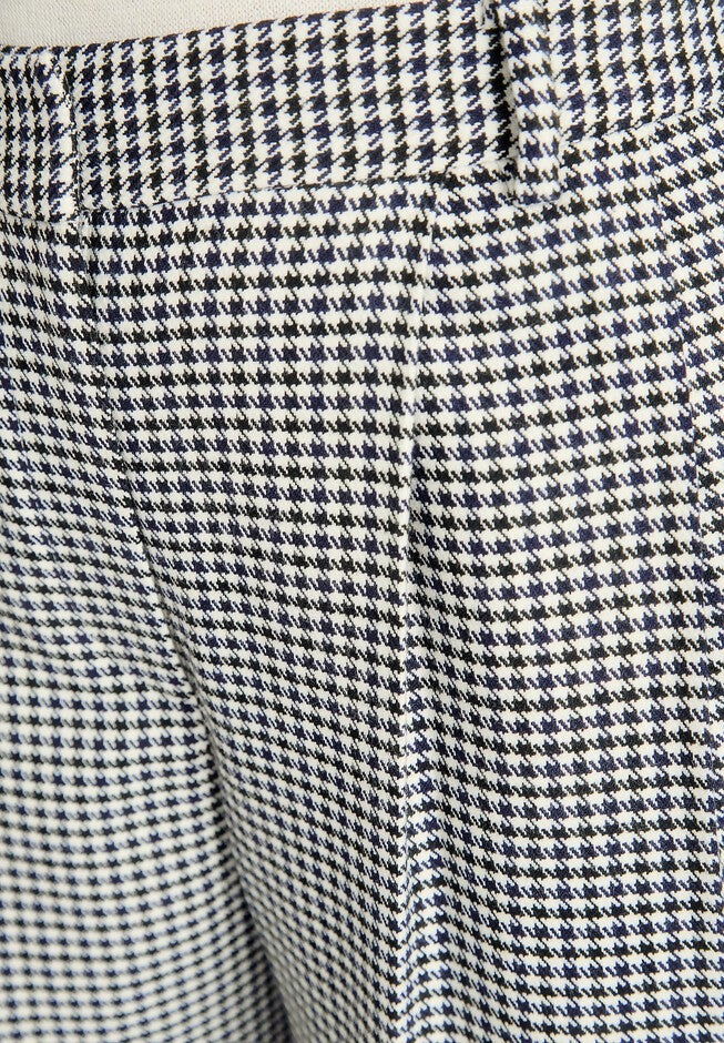 Wide Leg Pleated Trouser, , alternate image number null