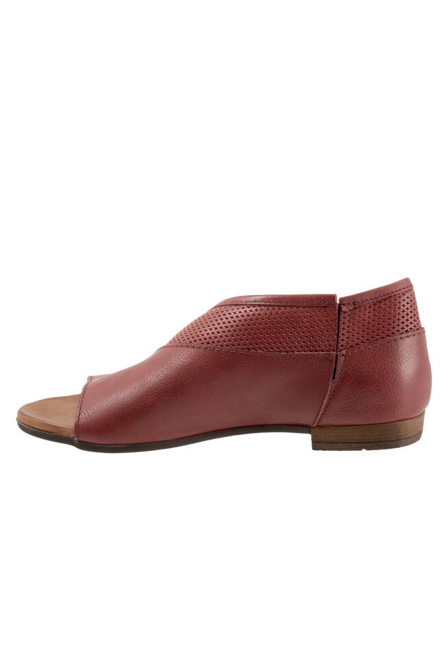 Tahiti Slip On Sandal, , alternate image number null