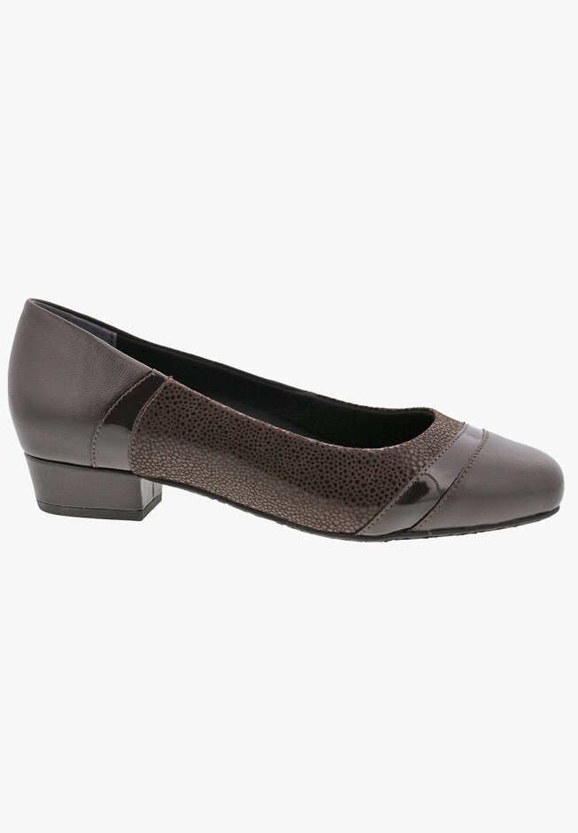 Tango Kitten Heel Pump, , alternate image number 2