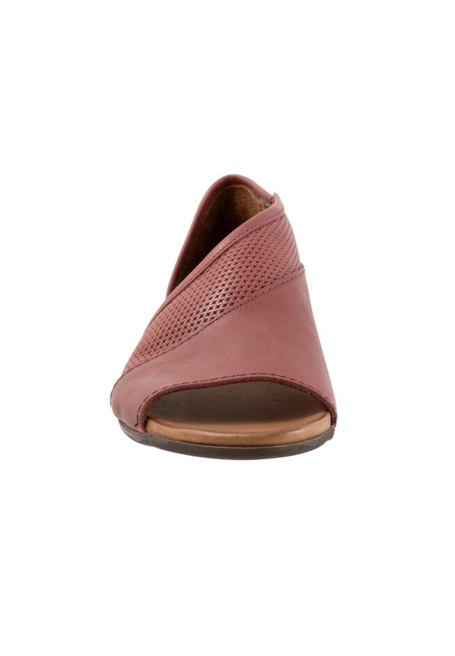 Tahiti Slip On Sandal, , alternate image number null