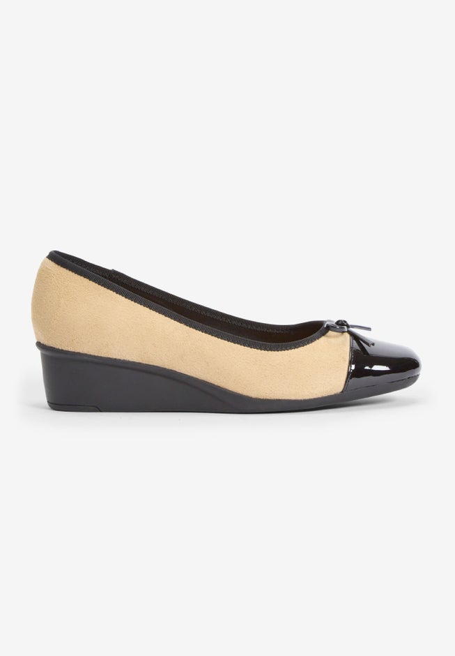 The Jade Slip On Wedge image number 3