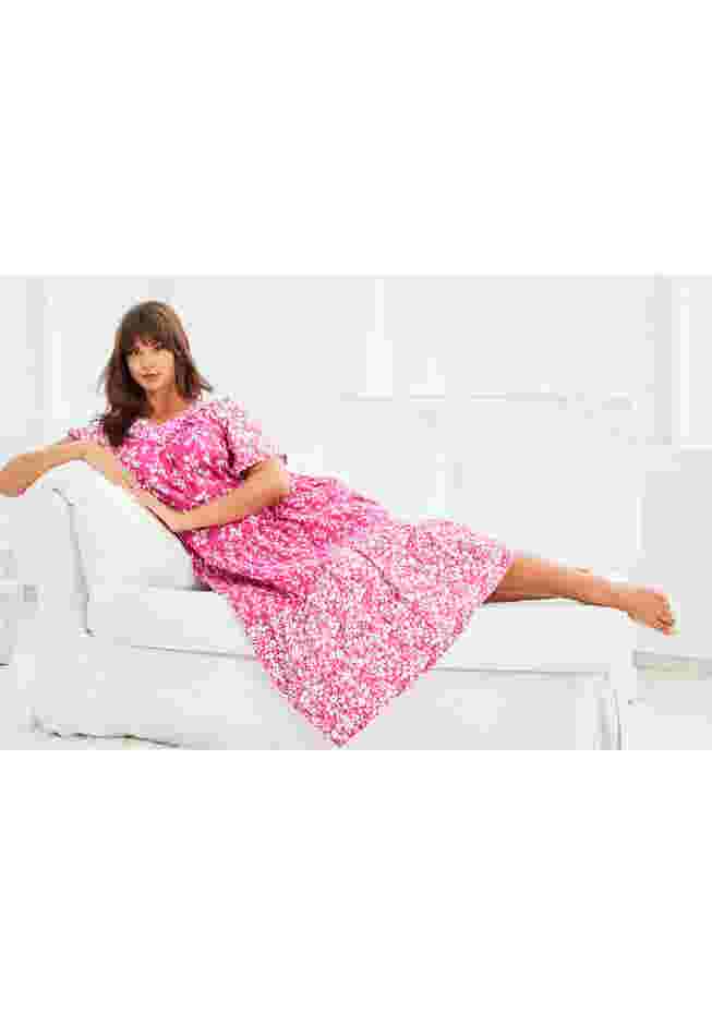Tiered Print Lounger image number 4