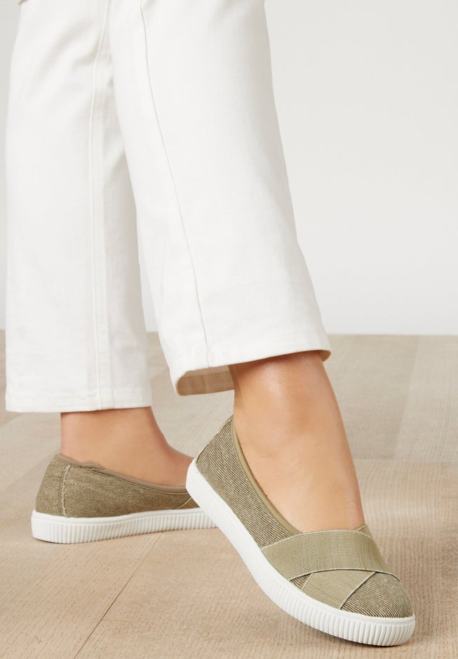 The Jazlyn Slip-On Sneaker image number 3