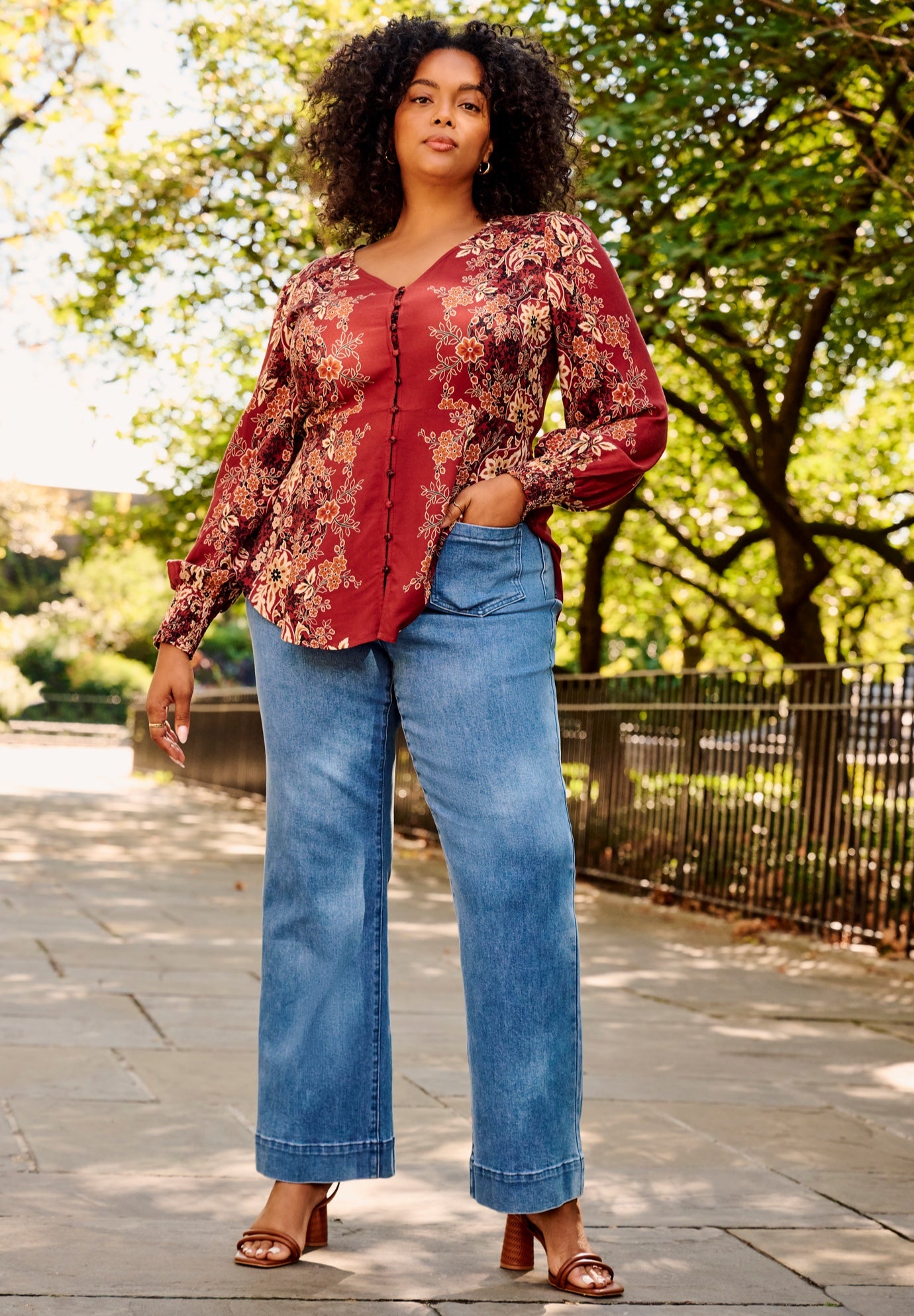 Emma Wide Leg Jean image number 2