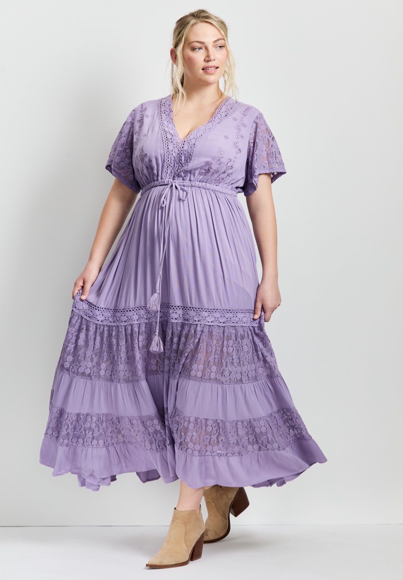 Raven Lace Maxi Dress image number 1