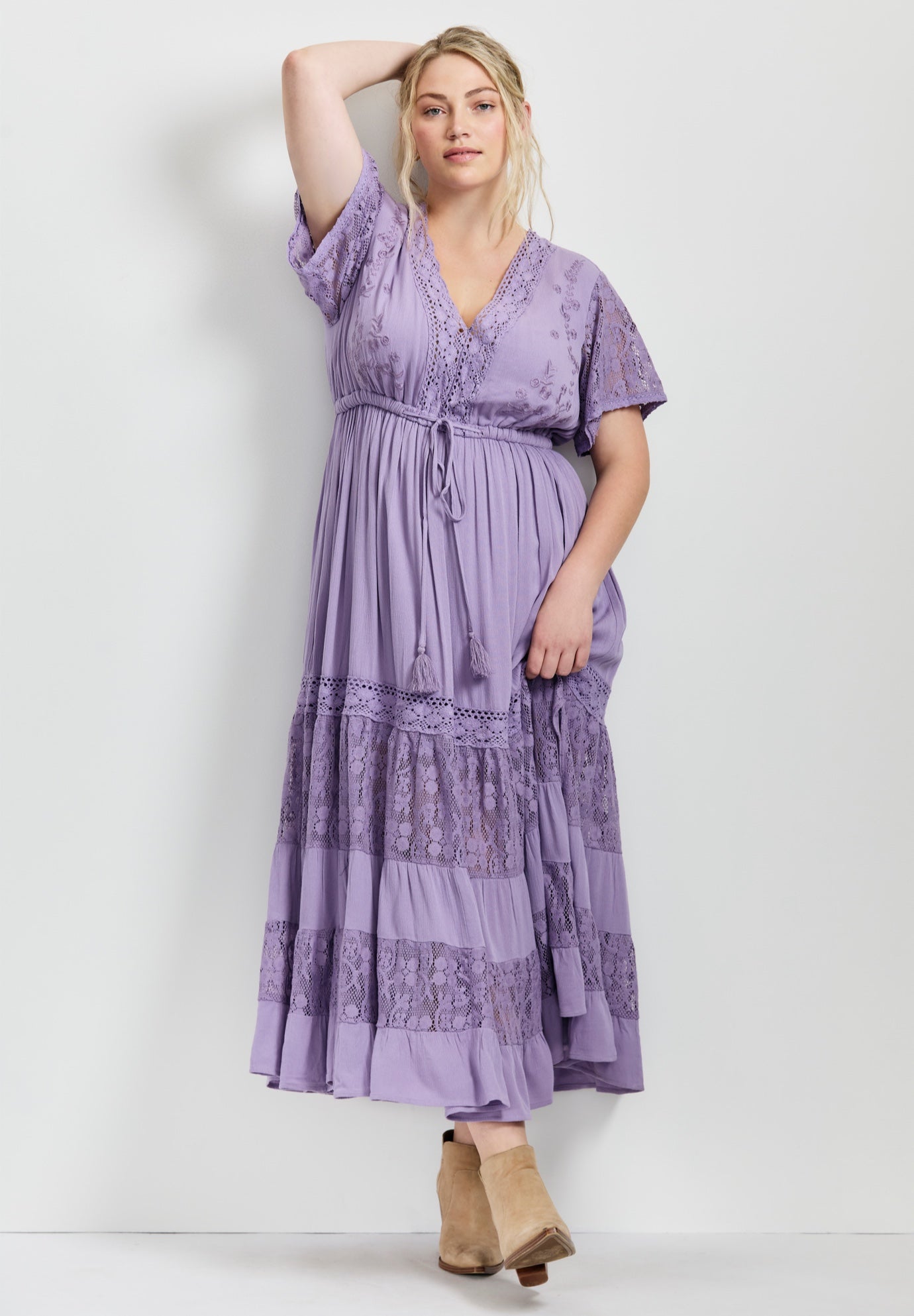 Raven Lace Maxi Dress image number 0