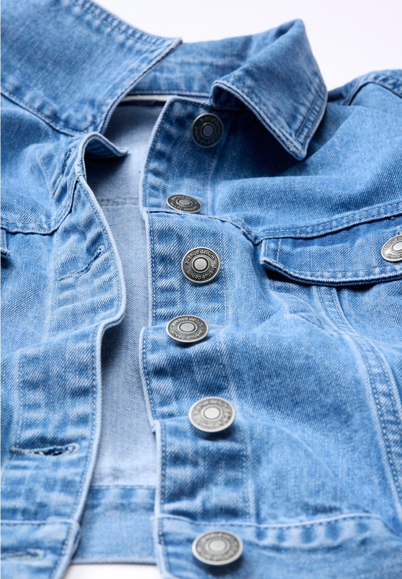 Emma Denim Cropped Jacket image number 4