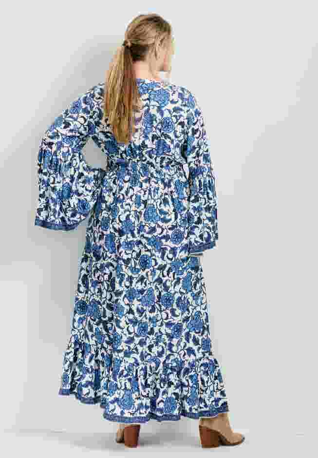 Arlo Bell Sleeve Maxi Dress image number 2