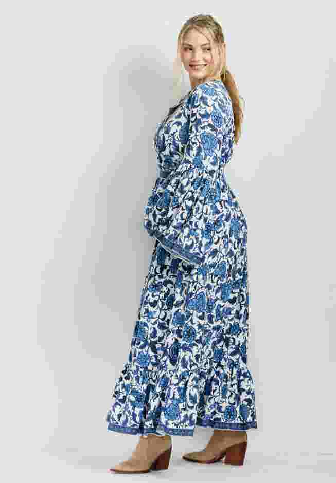 Arlo Bell Sleeve Maxi Dress image number 3