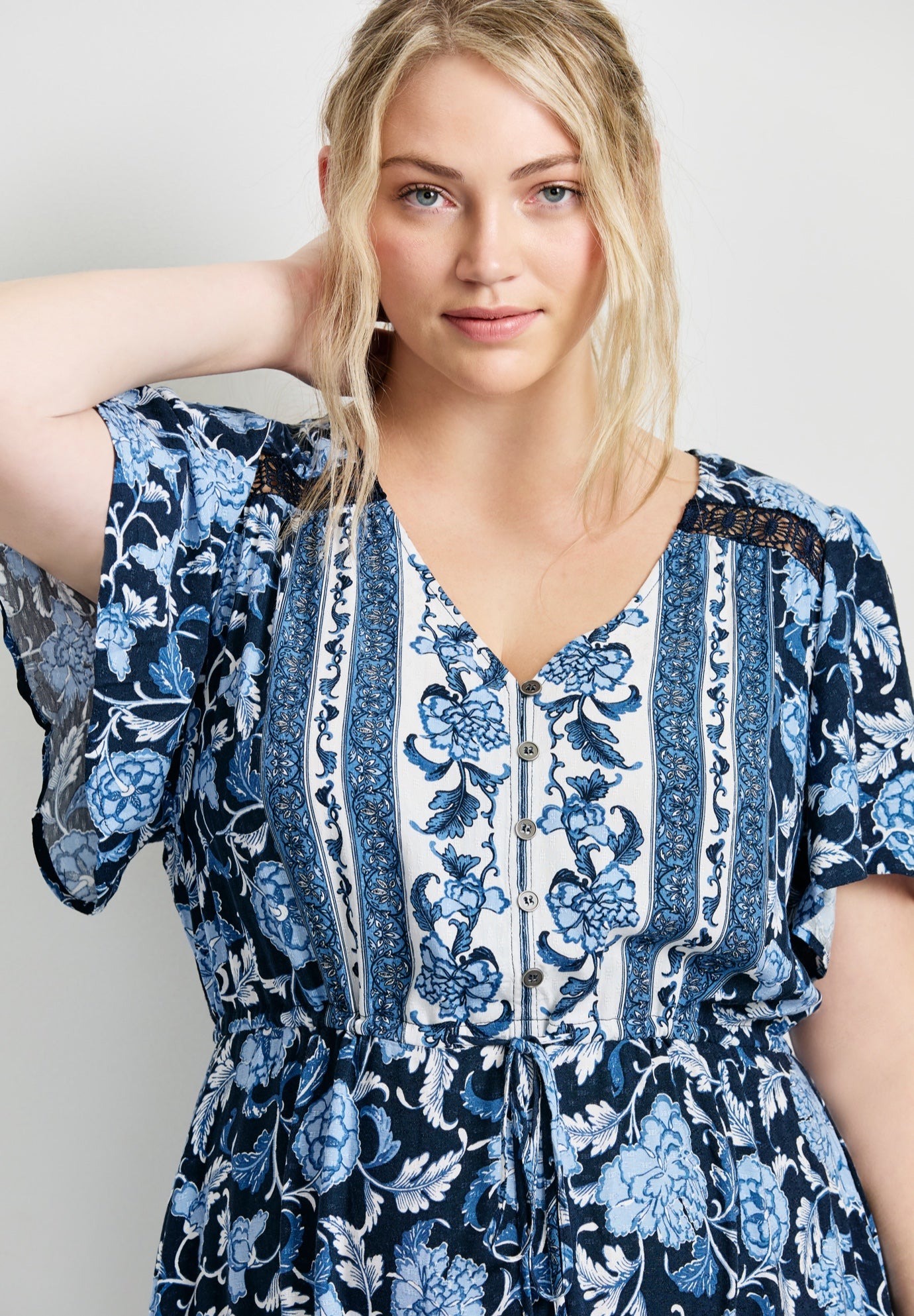 Emmy Placement Print Maxi Dress image number 4