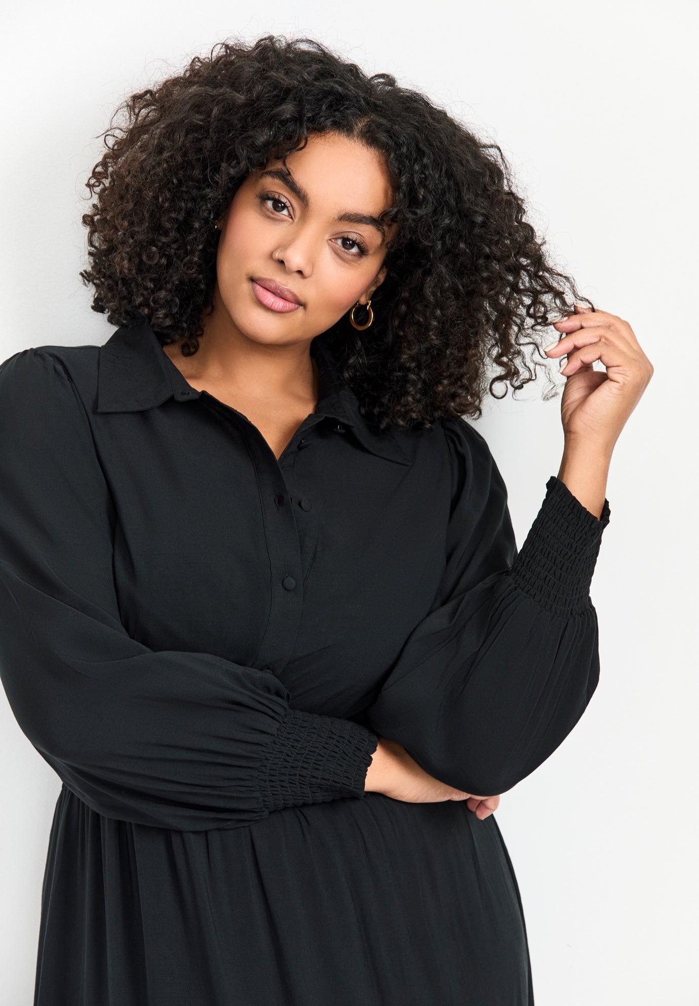 Shiloh Tiered Maxi Dress image number 2