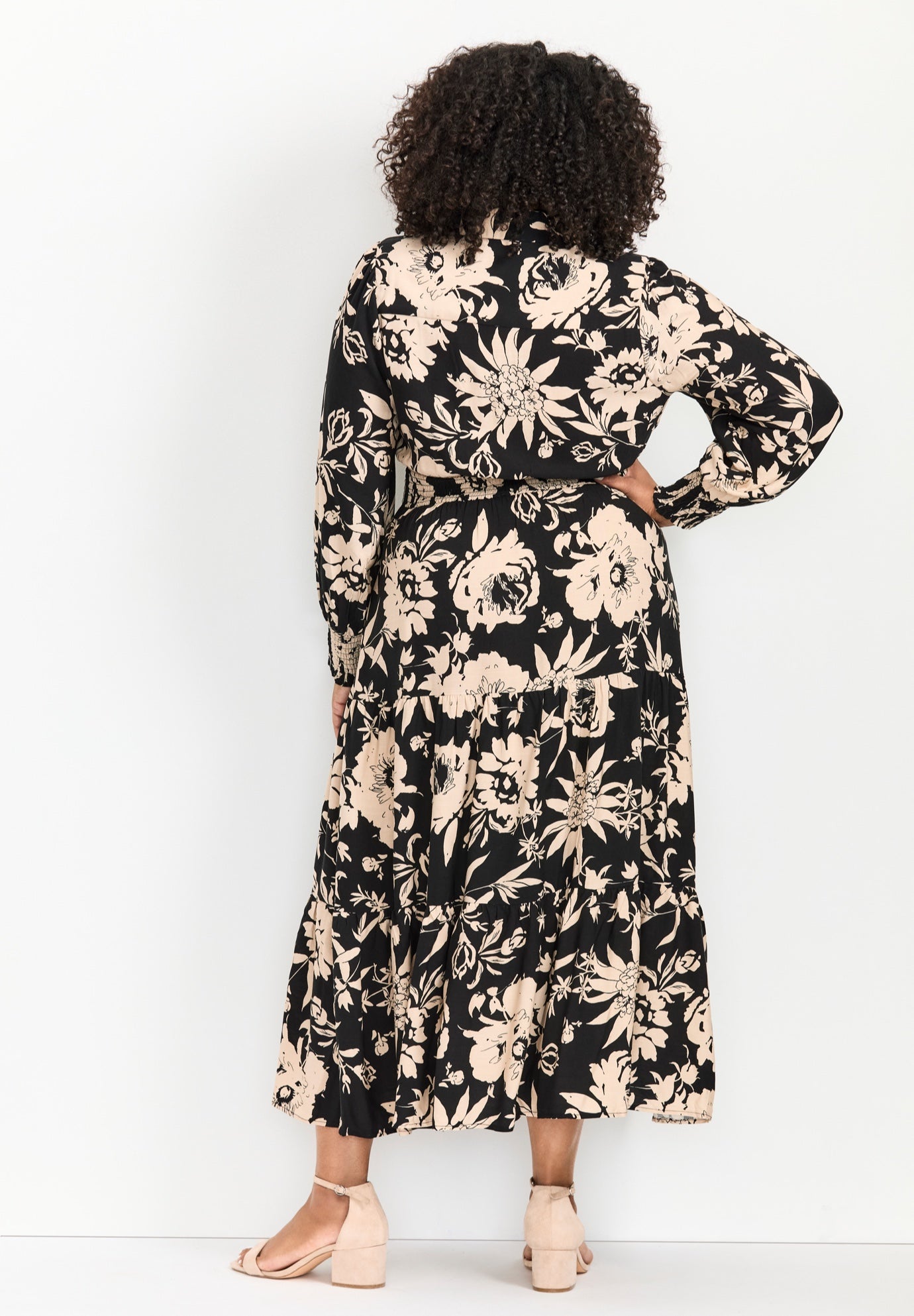 Shiloh Tiered Maxi Dress image number 2