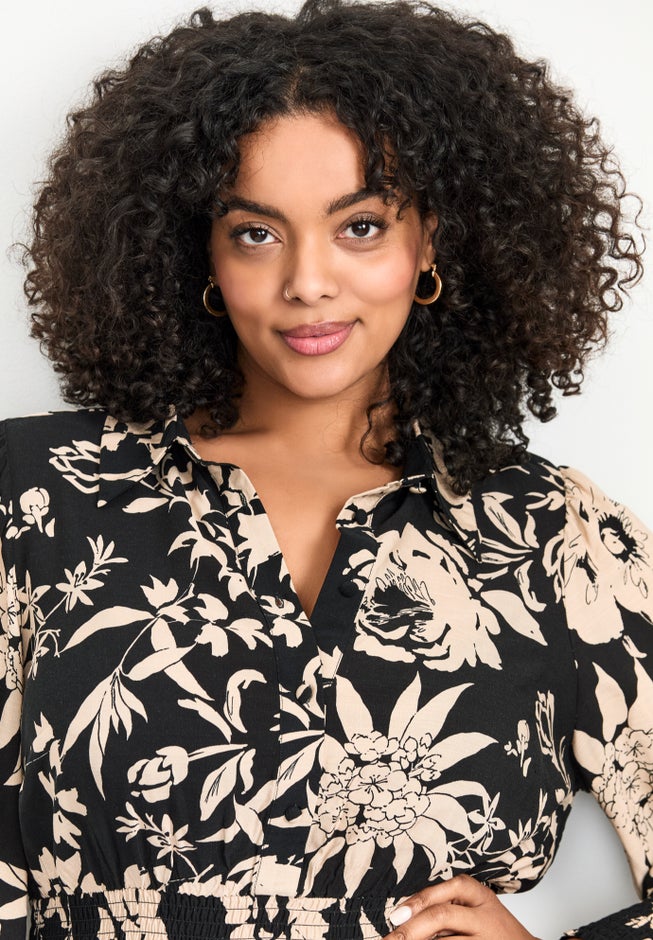 Shiloh Tiered Maxi Dress image number 1