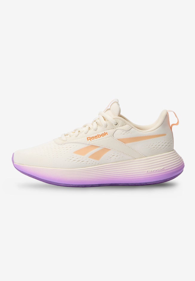 The DMX Comfort + Sneaker image number 3