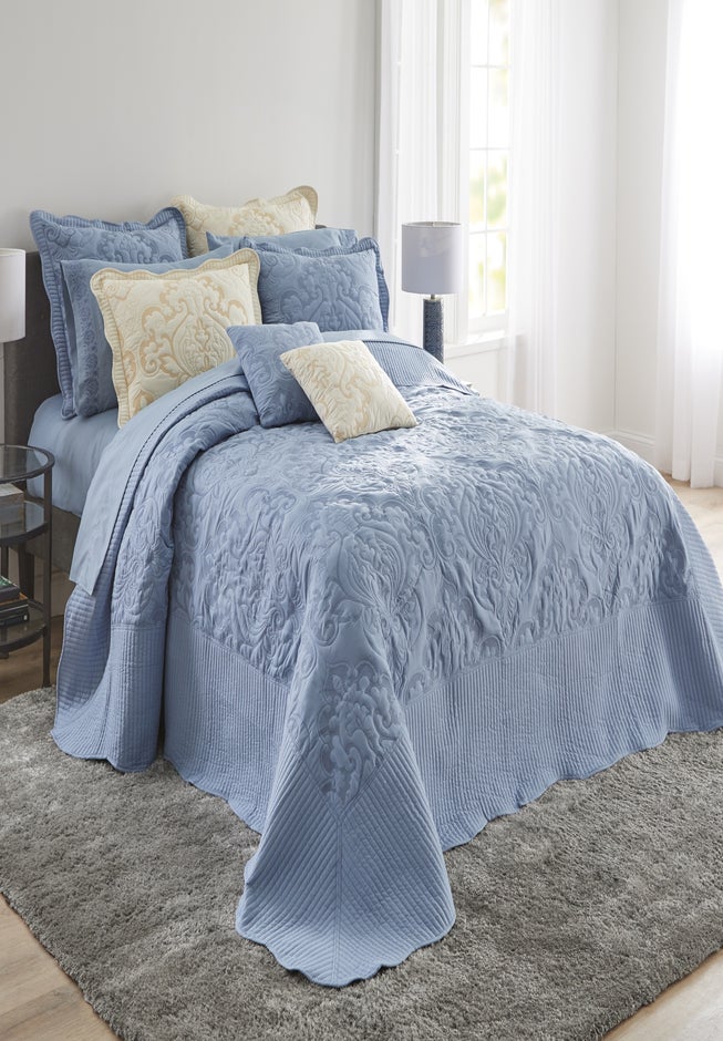 Amelia Bedspread image number 5
