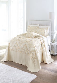 Amelia Bedspread