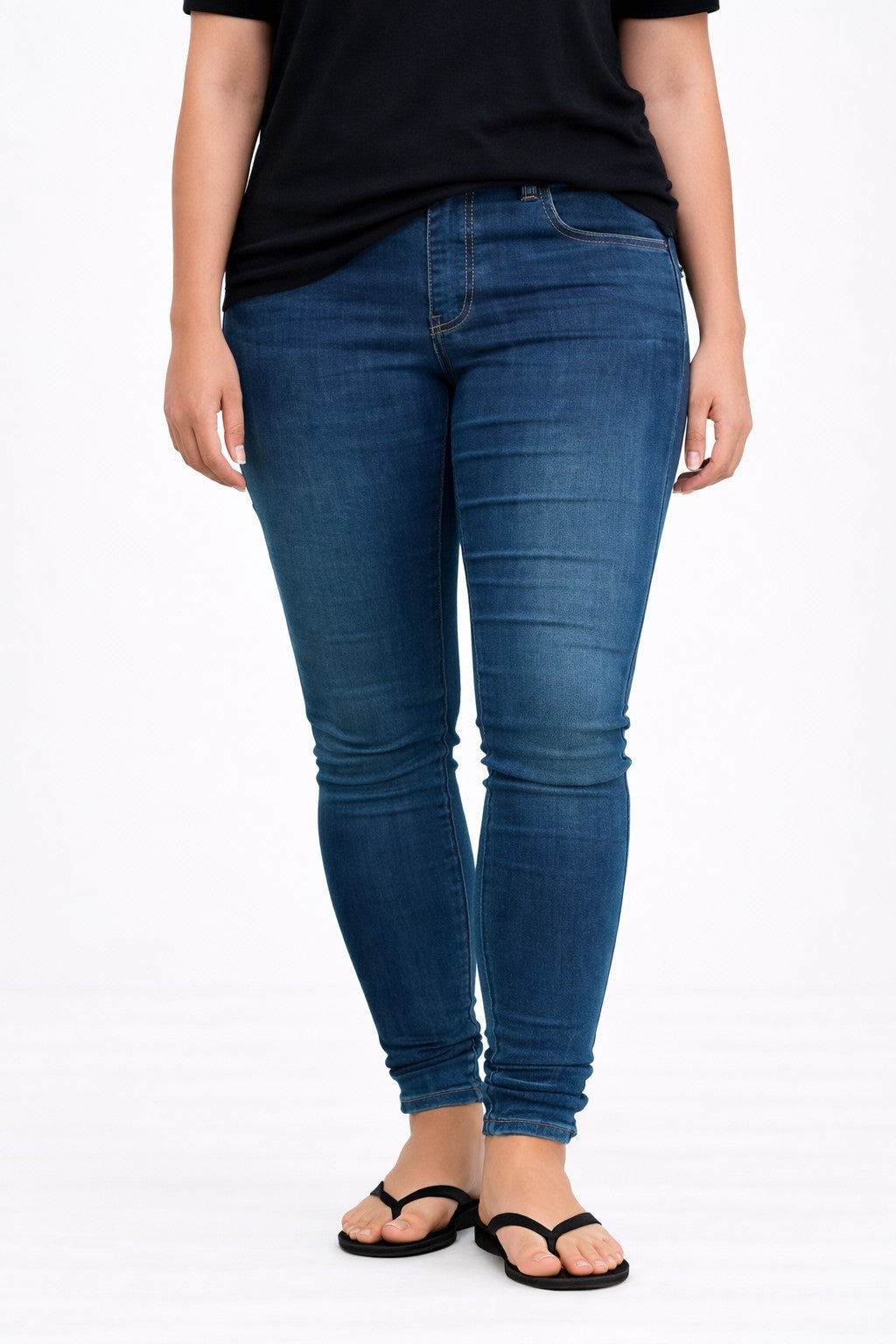 Mid-Rise Stretch Denim Pull-On 4 Pocket Jeggings image number 0