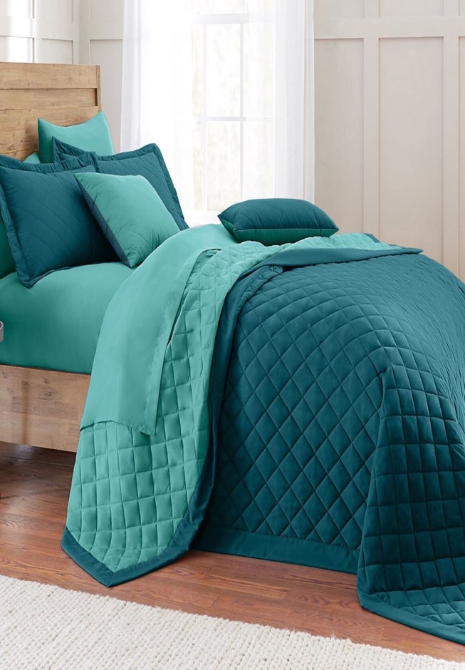 BH Studio Solid Microfiber Sheet Set image number 7