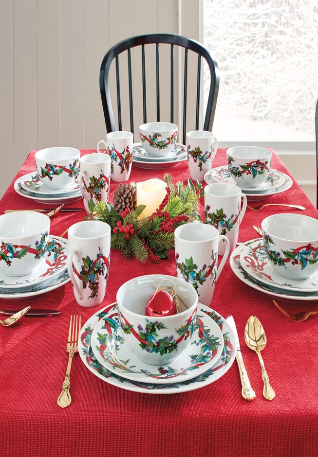 16-Pc. Christmas Dinnerware Set image number 3