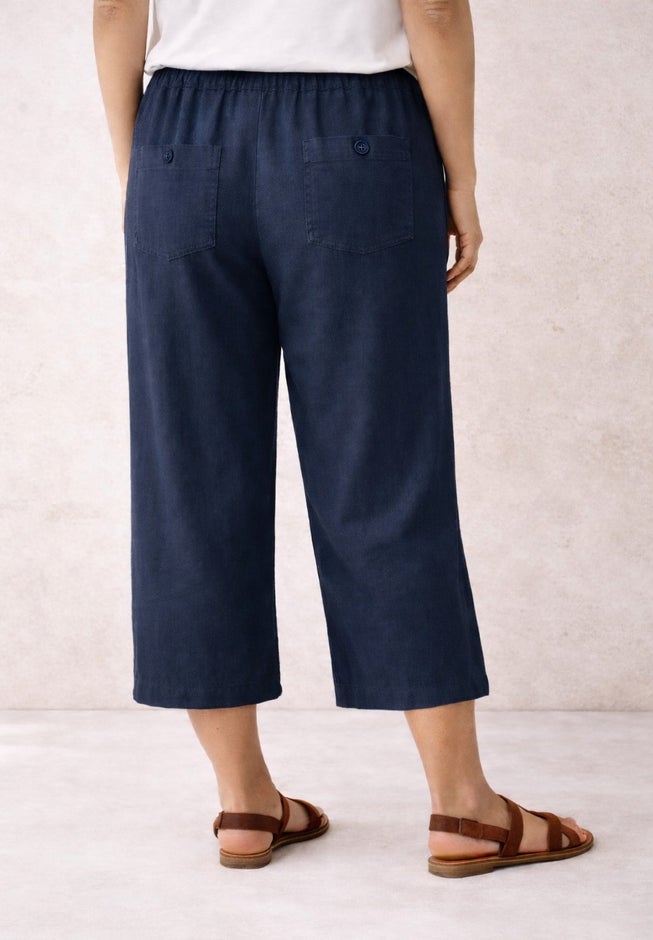 Linen-Blend Drawstring Elastic Waist Relaxed Fit Capris image number 1