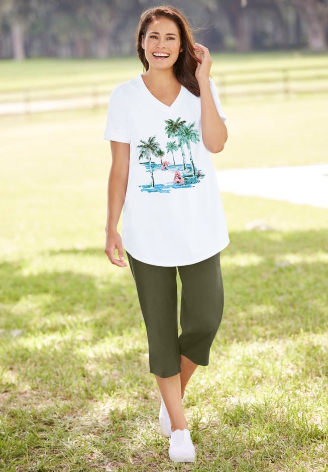 Two-Piece V-Neck Tunic & Capri Set image number 5