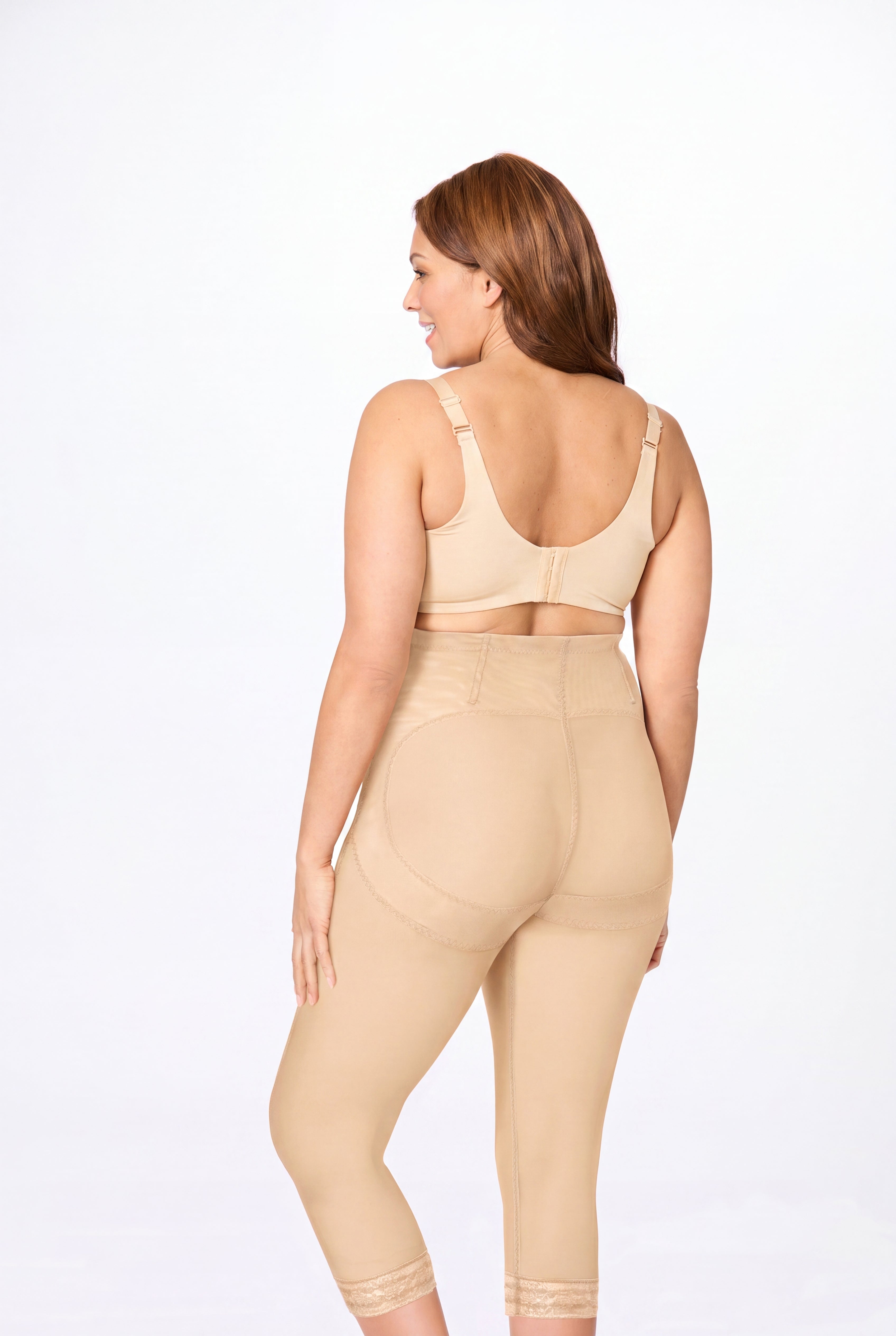 High-Waist Capri Shaper image number 2
