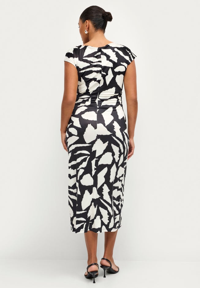 Ruched A-Line Knit Midi Dress image number 1