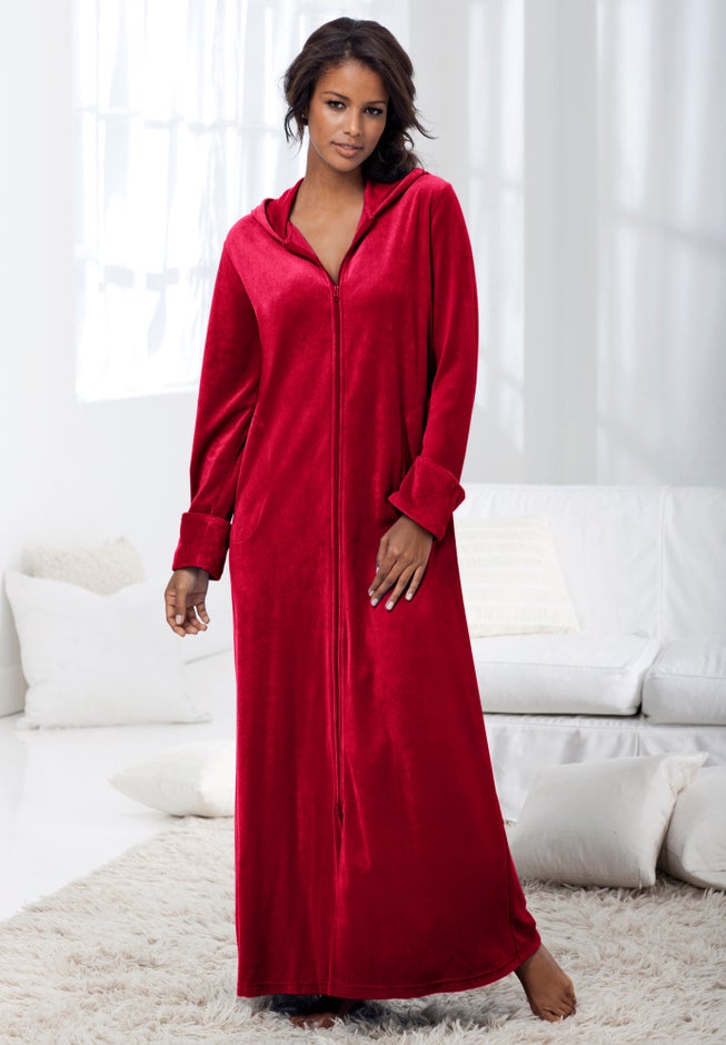 Dreams & Co&reg; Hooded Velour Robe image number 3