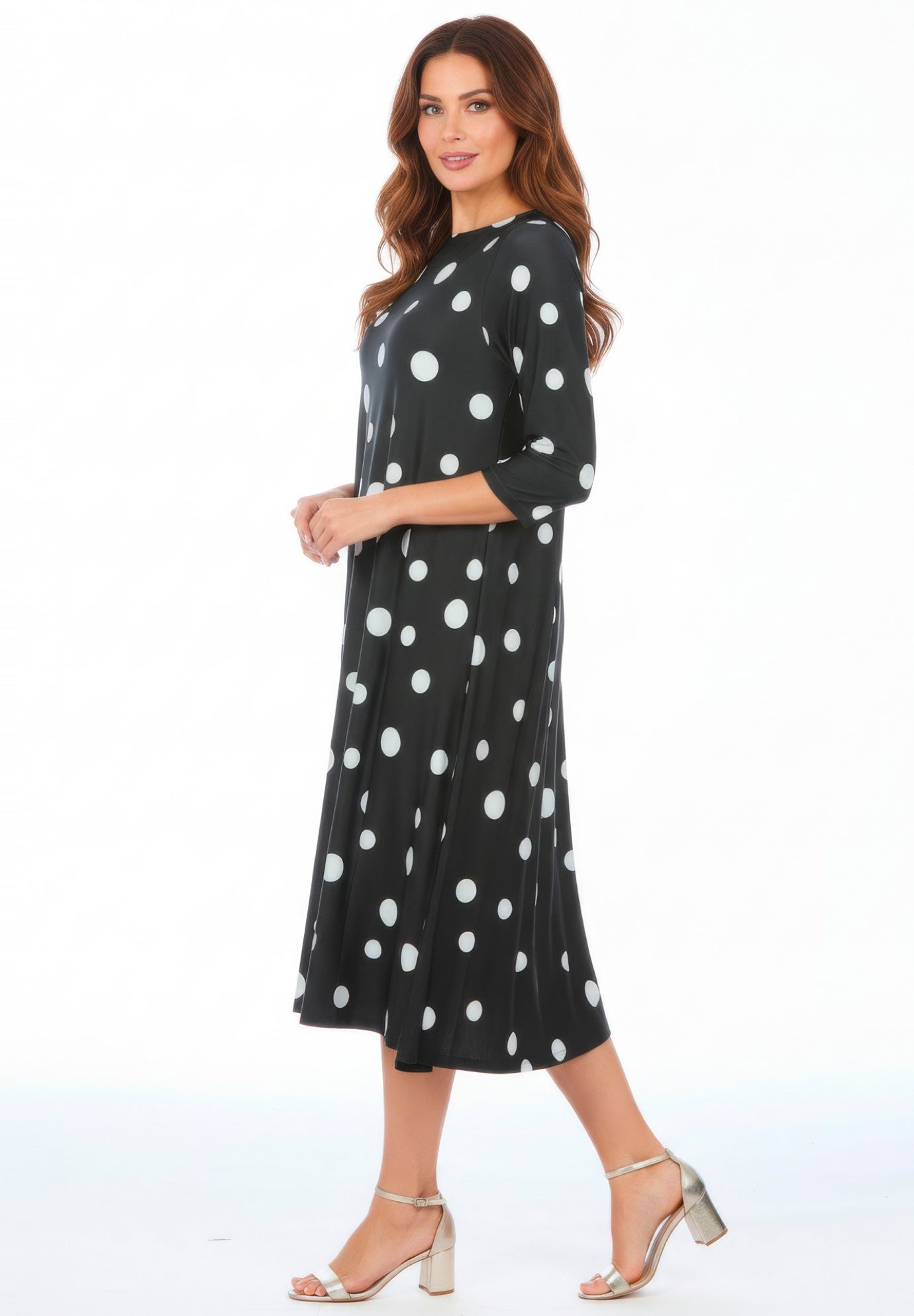 Plus Size 3/4 Sleeve Boatneck Swing Dress image number 2