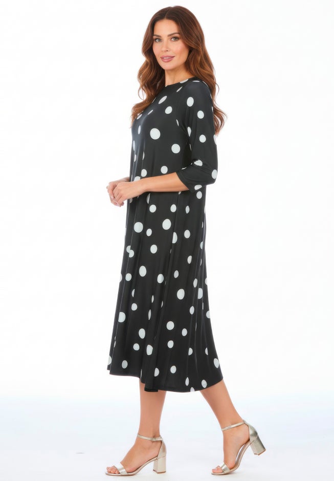 Plus Size 3/4 Sleeve Boatneck Swing Dress image number 2