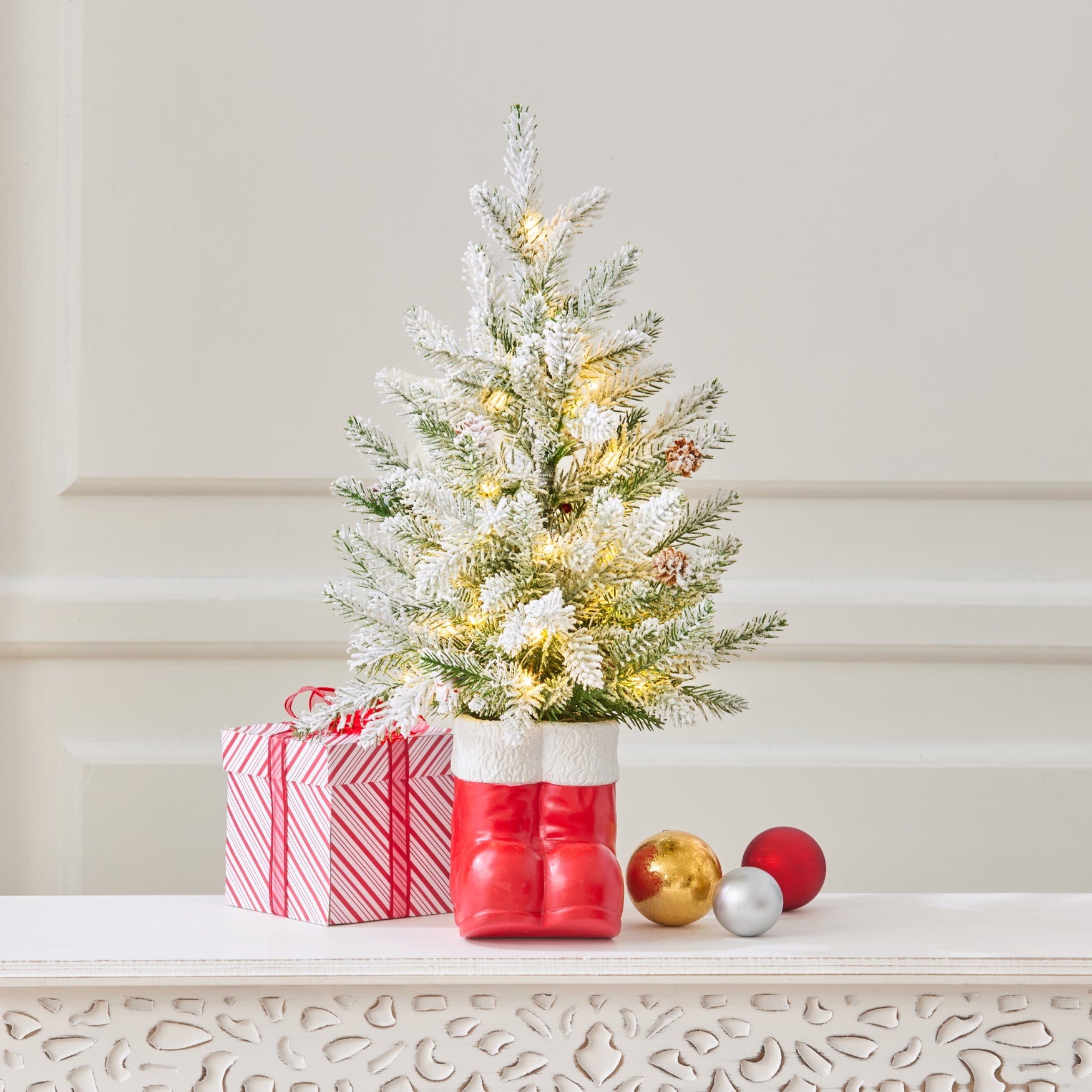 Pre-Lit Tabletop Trees image number 0