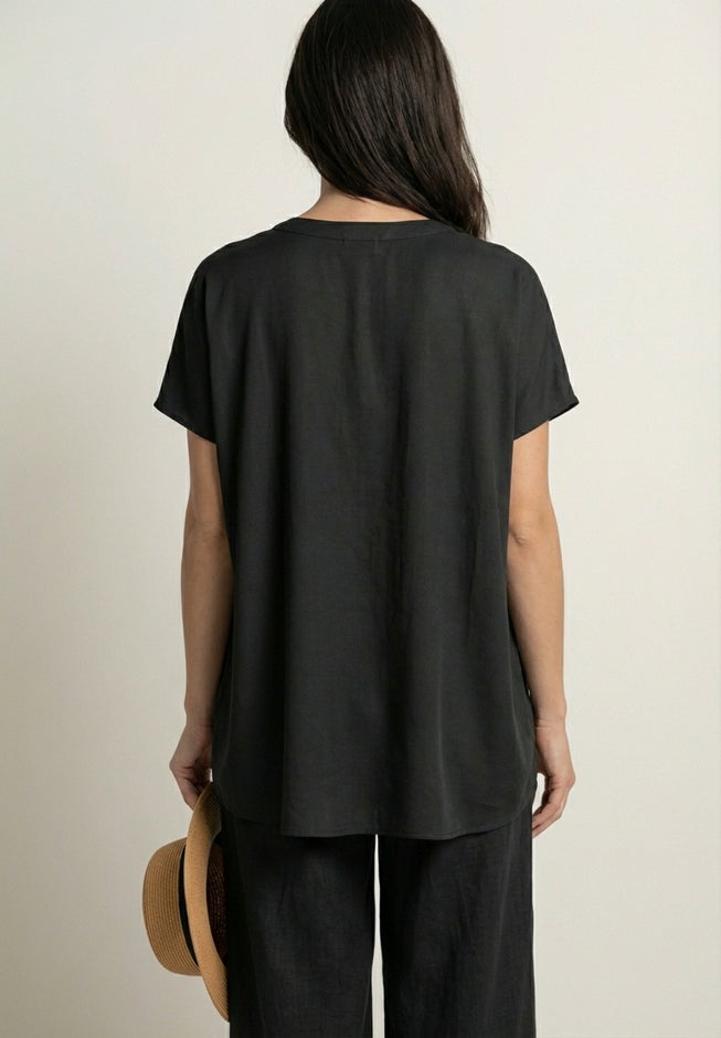 Linen-Blend V-Neck Button-Front Dolman Sleeve Oversized Tunic image number 2