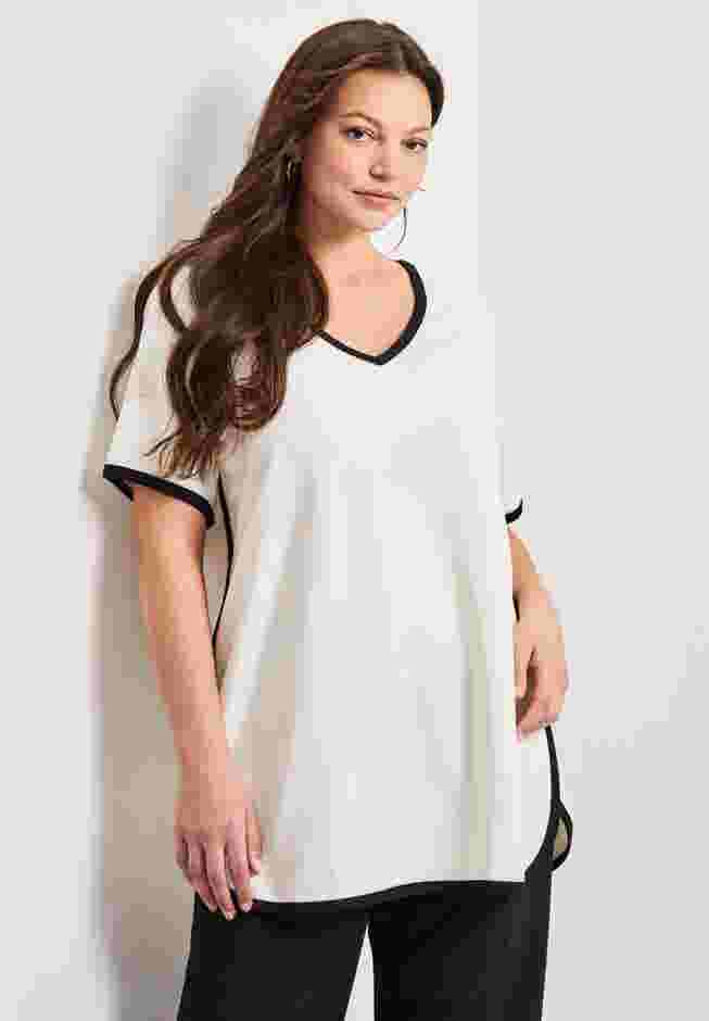 Contrast Tee image number 0