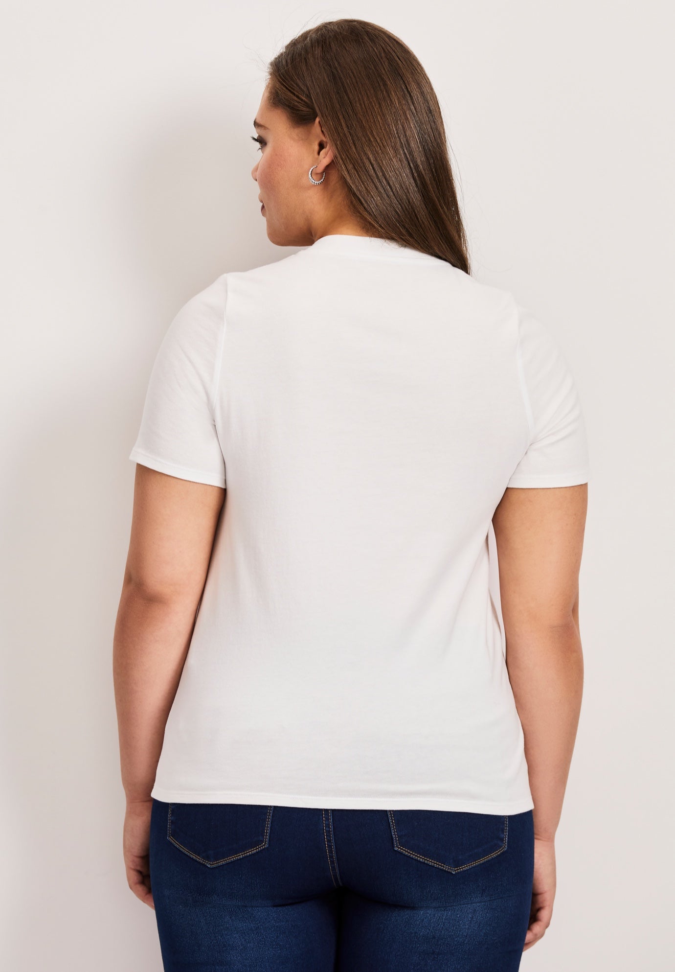 V-Neck Short Sleeve Graphic Tee image number 2