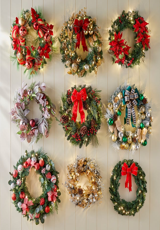24" Pre-Lit Canadian Pine Arrow Tip Wreath image number 3