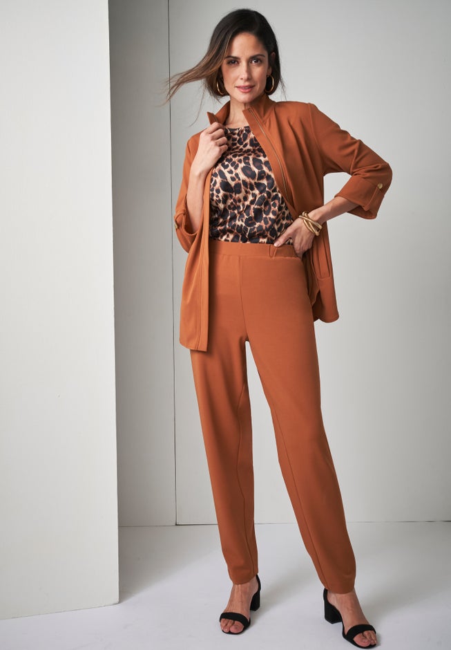 Knit Crepe Winged Collar Set image number 7