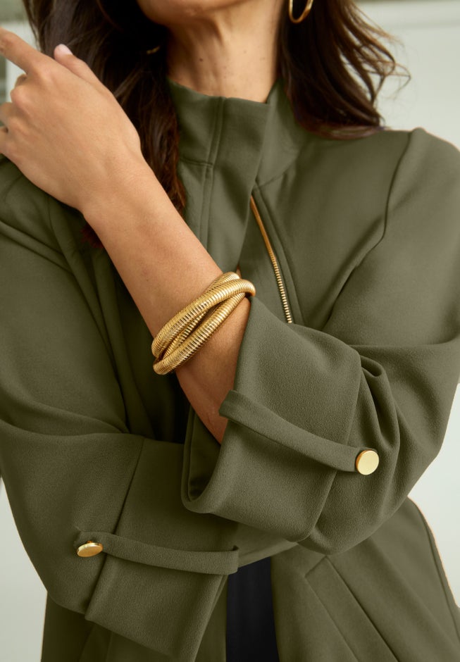 Knit Crepe Winged Collar Set